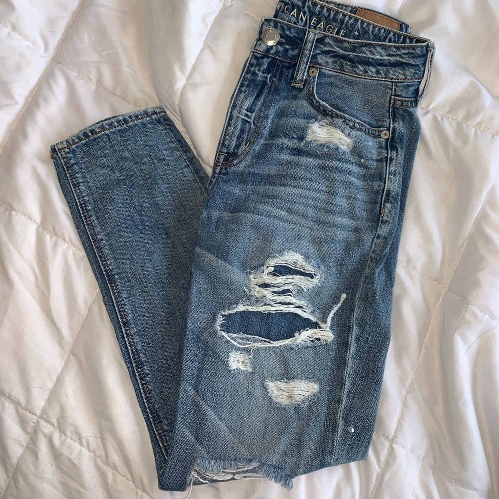 American eagle mom jeans. Size 4 regular